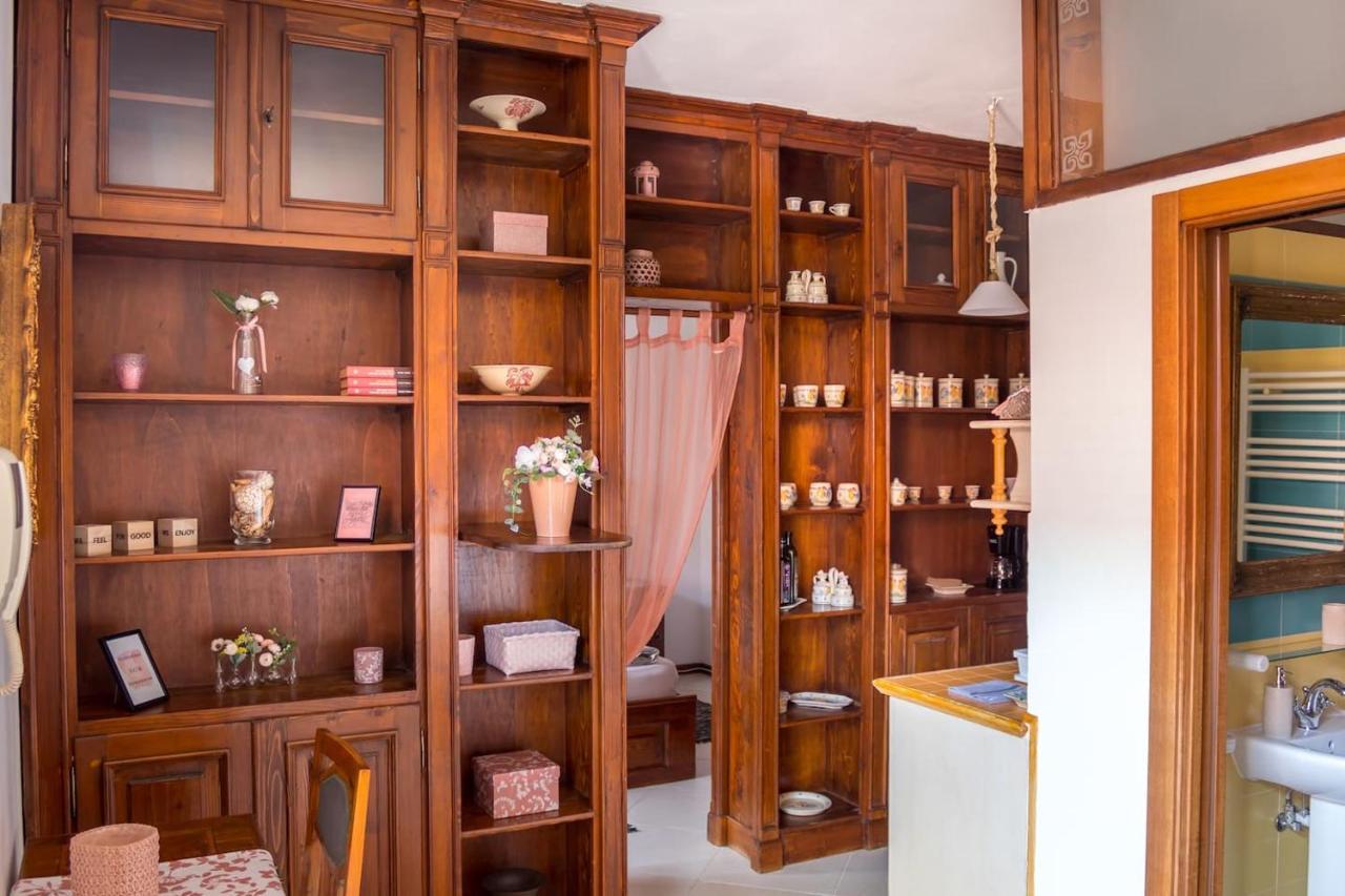 טימישוארה 8 Small And Cozy Suite מראה חיצוני תמונה